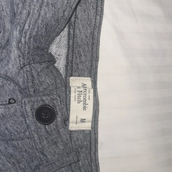 Abercrombie Short - Picture 2 of 3